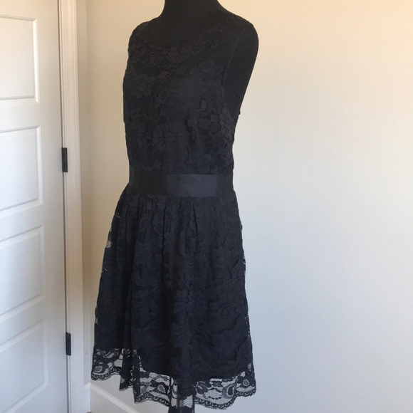 ModCloth Zip up Little black dress - Picture 3 of 6